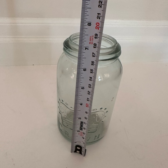 Vintage crown mason jar - Picture 3 of 4